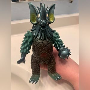 1984 Bandai Ultraman Ultra Monster Tyrant Vinyl Figure